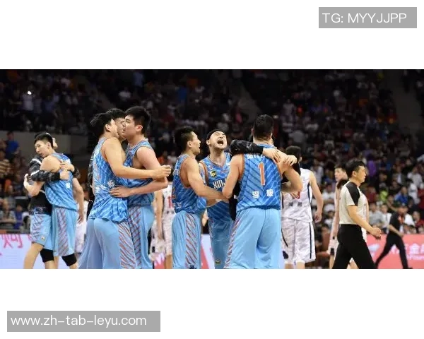 蒙特维多国民迎战河床球队的激烈对决与精彩瞬间回顾